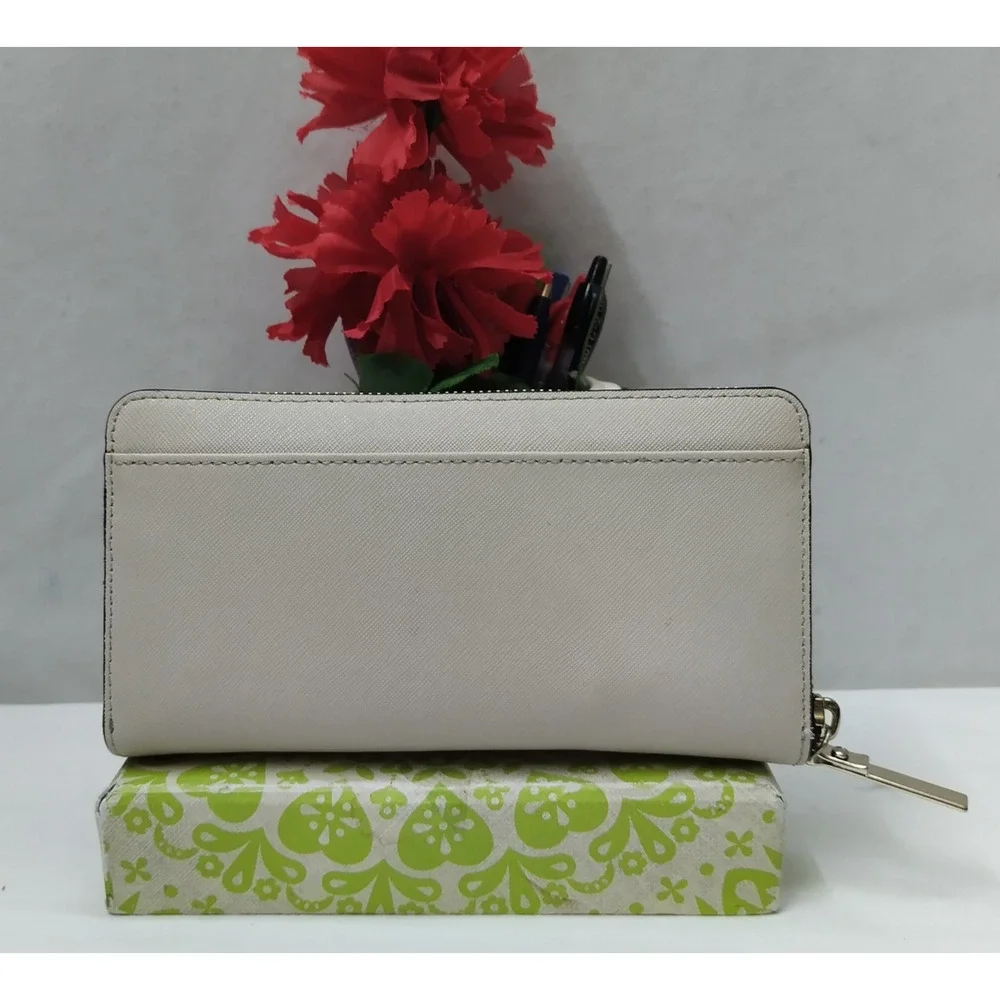 Kate Spade New York Black White Leather Zip Around Credit Wallet